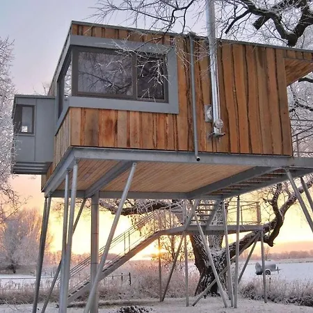 Treehouse Jojo Comfortable Nyaraló Drochtersen